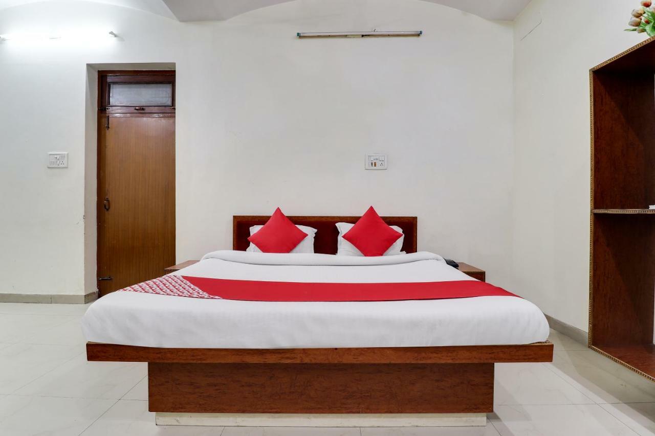 Oyo 43936 Hotel Rajputana Palace Farrukhabad Exterior photo