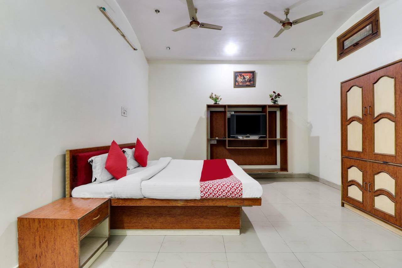 Oyo 43936 Hotel Rajputana Palace Farrukhabad Exterior photo